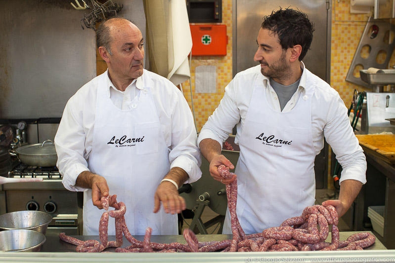 Preparazione Salsiccia - Macelleria Marco Migani Rimini